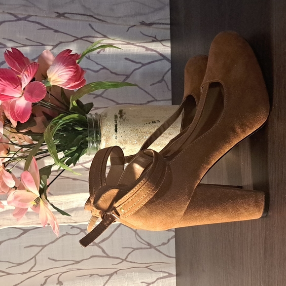 ATTENTION PUMPS - Picture 3 of 9